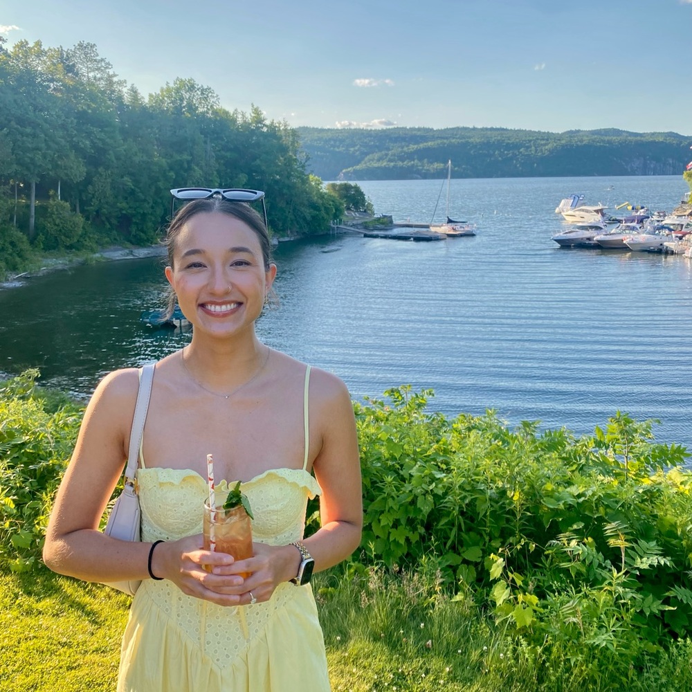 Meet your Posher, Emma